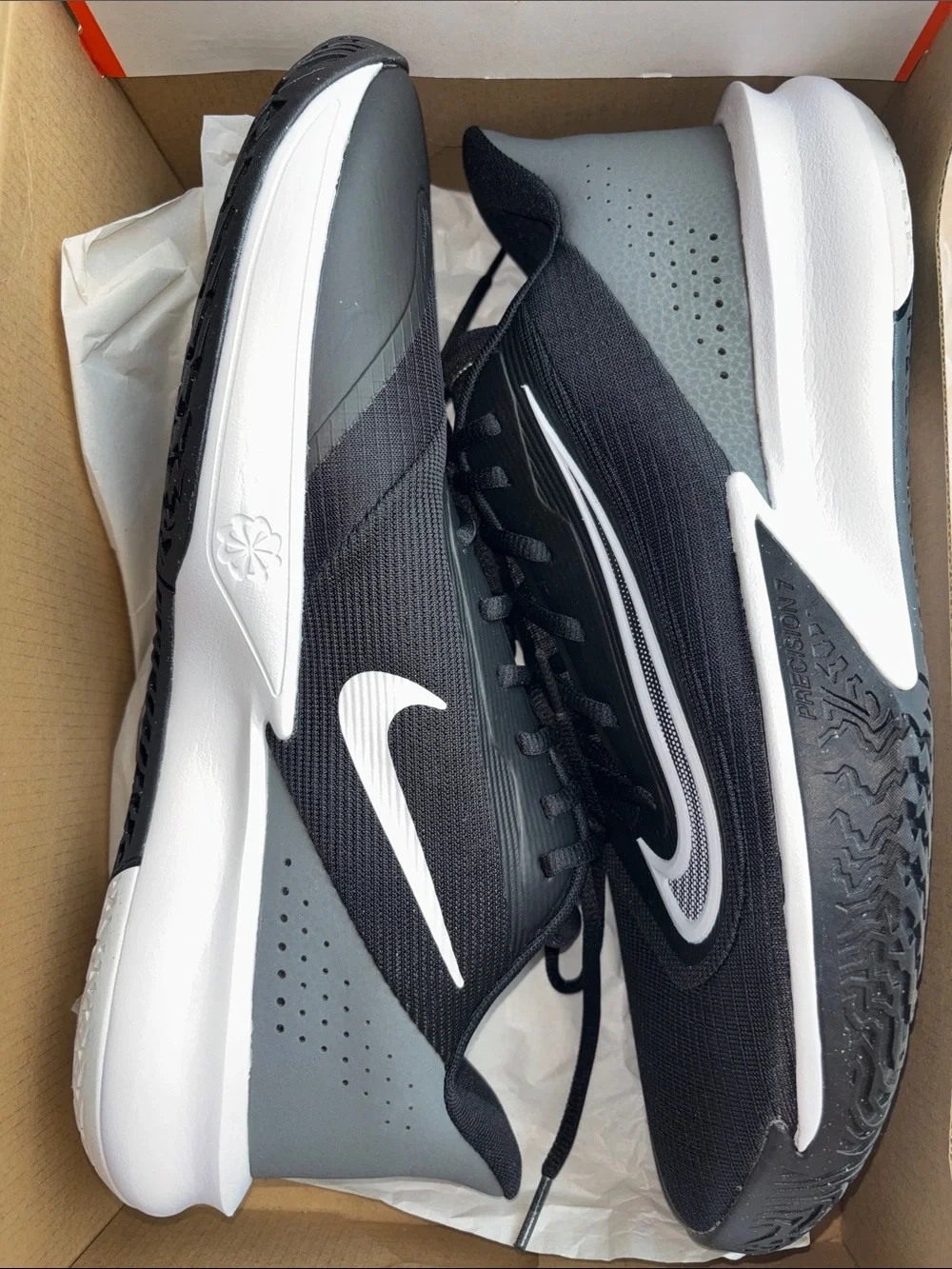 NWT Nike precision VII